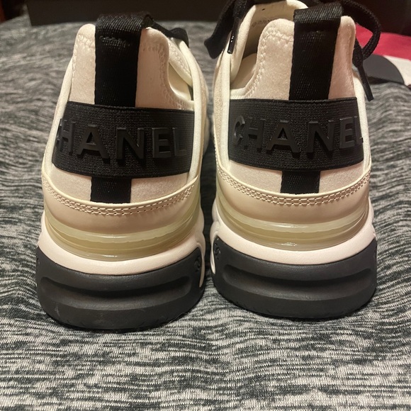 Men’s Chanel sneakers - Picture 2 of 9